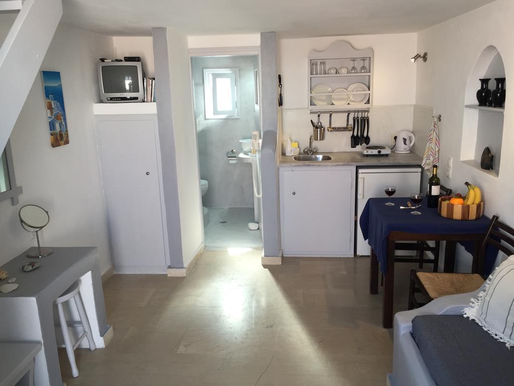 Christos Apartments Oia Екстериор снимка