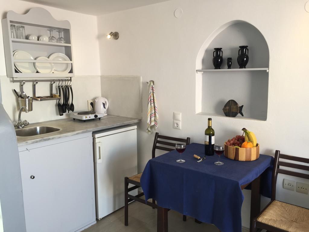 Christos Apartments Oia Екстериор снимка