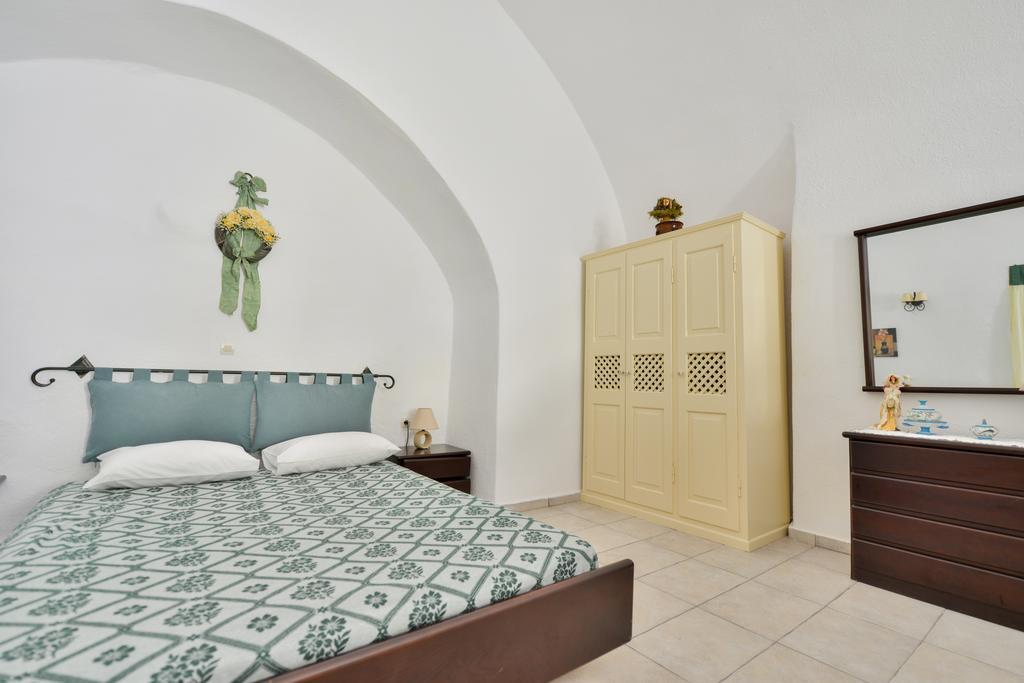Christos Apartments Oia Екстериор снимка